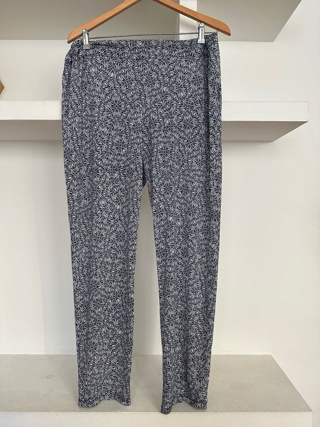 Pantalón estampado fluido Talla L/XL