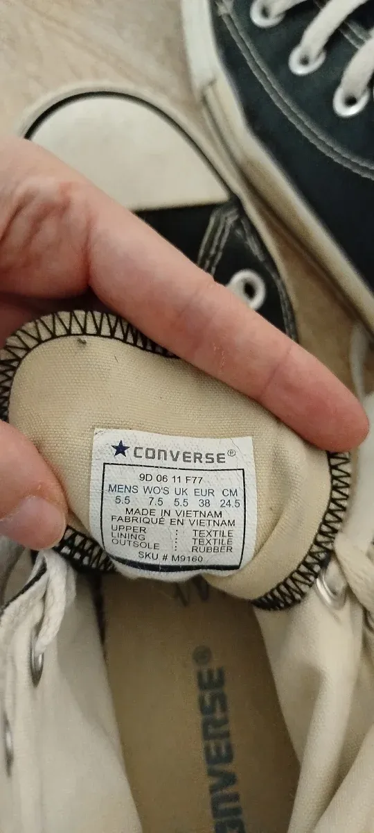 Converse negras altas usadas