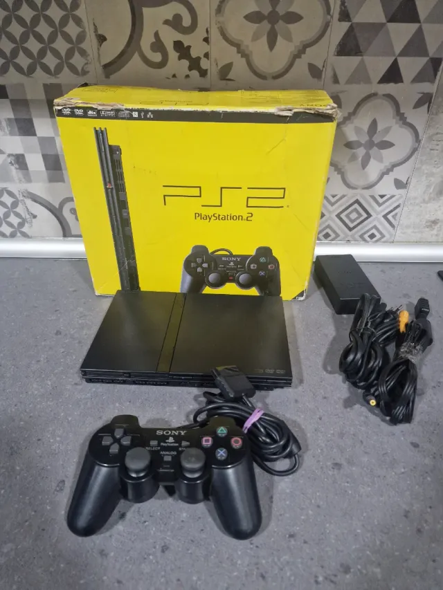 Pack PS2 con caja + 12 Juegos