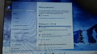 Ordenador portátil en prefecto estado