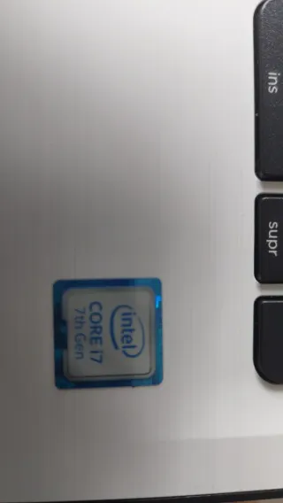 Ordenador portátil en prefecto estado