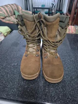 Botas militares de senderismo