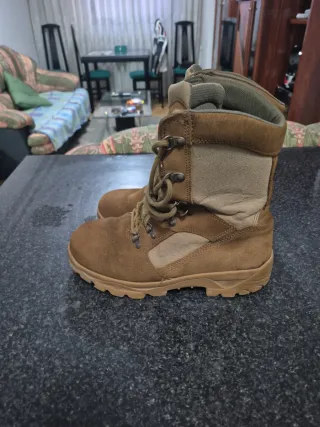 Botas militares de senderismo