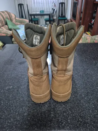 Botas militares de senderismo