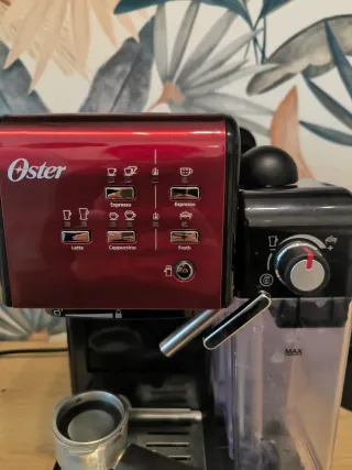 Cafetera Oster y Molinillo KYG