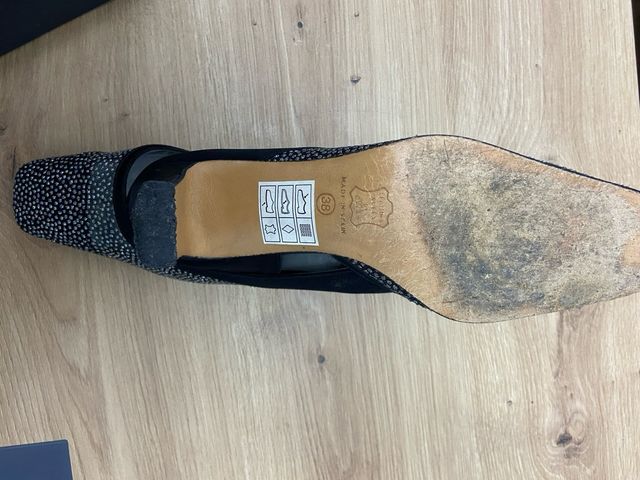 Zapatos fiesta negros y plateados y bolso  a juego