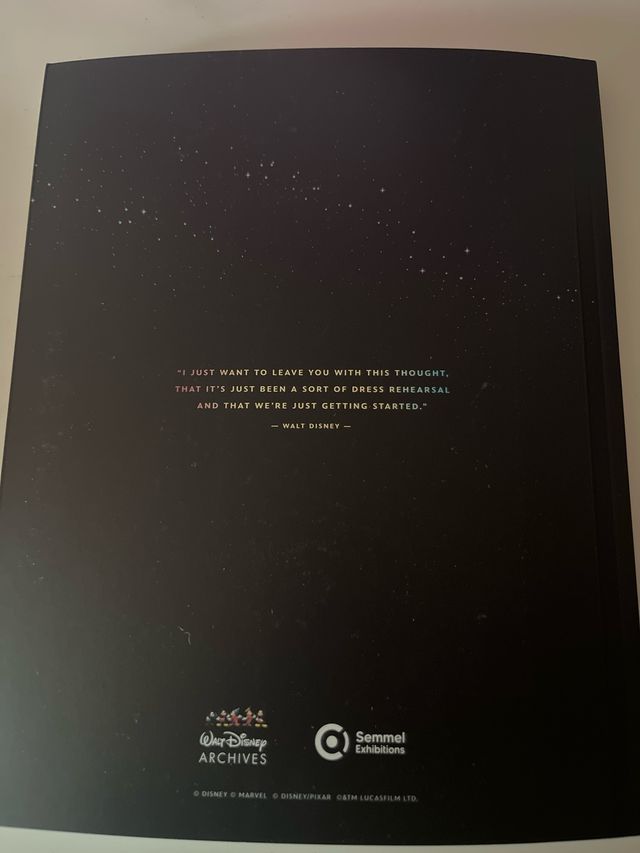 Libro Disney 100 anniversary “The exhibition”