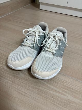 Zapatillas Adidas Deportivas Talla 40 2/3