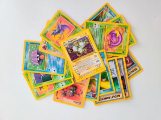 Lotto Pokémon Set Fossil con Magneton HOLO RARA