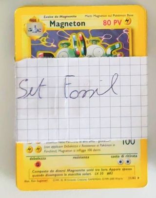 Lotto Pokémon Set Fossil con Magneton HOLO RARA