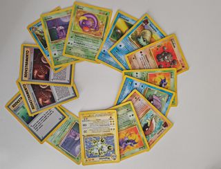 Lotto Pokémon Set Fossil con Magneton HOLO RARA
