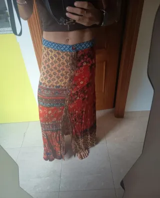 Falda larga Desigual Talla 38 sin uso