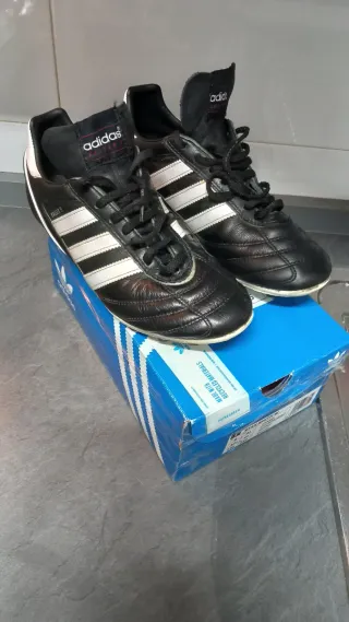 Botas de fútbol Adidas Kaiser Negras Talla 39,5