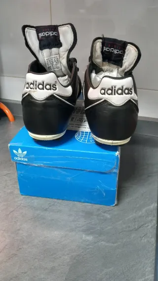Botas de fútbol Adidas Kaiser Negras Talla 39,5