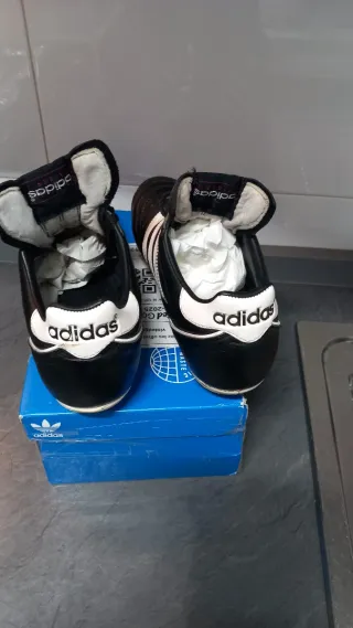 Botas de fútbol Adidas Kaiser Negras Talla 39,5