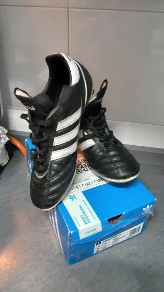 Botas de fútbol Adidas Kaiser Negras Talla 39,5