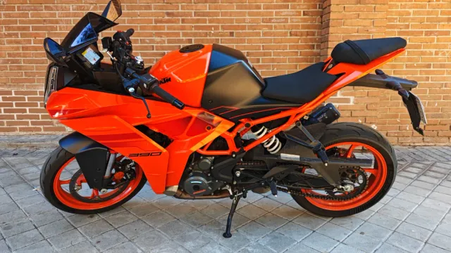 KTM RC 390 2024
