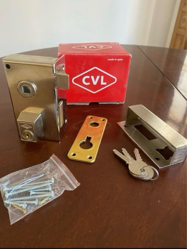 Cerradura CVL con llaves y tornillos