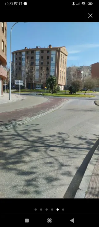 Se alquila parcela de garaje