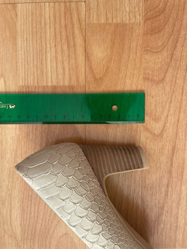 Zapatos Geox tacón beige talla 37