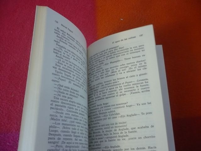 EL AGUA DE LAS COLINAS LA HIJA DE LOS MANANTIALES