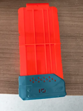 Fusil Nerf Echo CS-10 con cargador