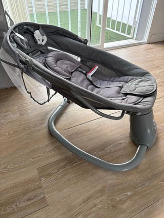 Silla bebé con varias opciones de movimiento