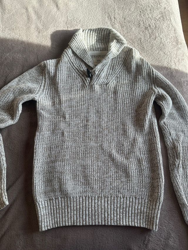 Jersey gris con cuello shawl