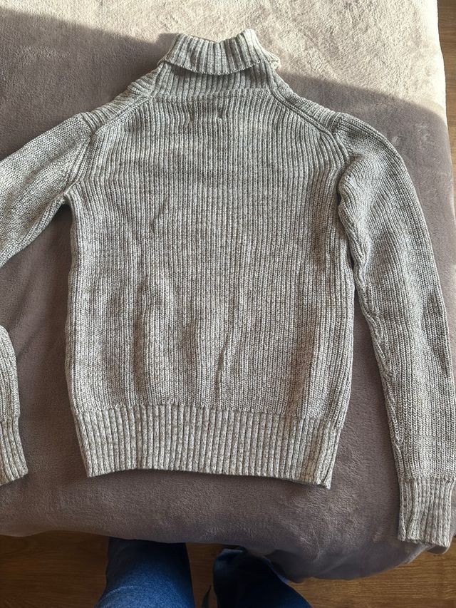 Jersey gris con cuello shawl