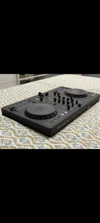 Mesa de mezclas Pioneer DJ DDJ-flx4 Compra en Mayo