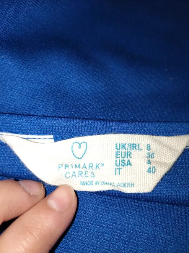 Vestido azul ajustado