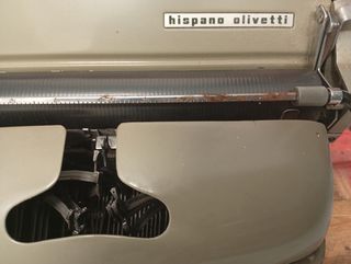 Máquina de escribir Olivetti Lexicon 80