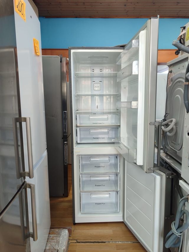 Nevera Daewoo plateada