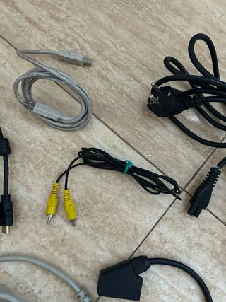 LOTE DE CABLES VARIOS