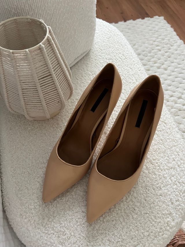 Tacones Zara Beige Nuevos