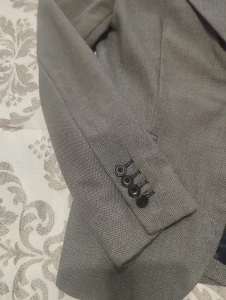 Chaqueta  de mujer .Zara.Gris Talla L