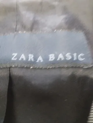 Chaqueta  de mujer .Zara.Gris Talla L