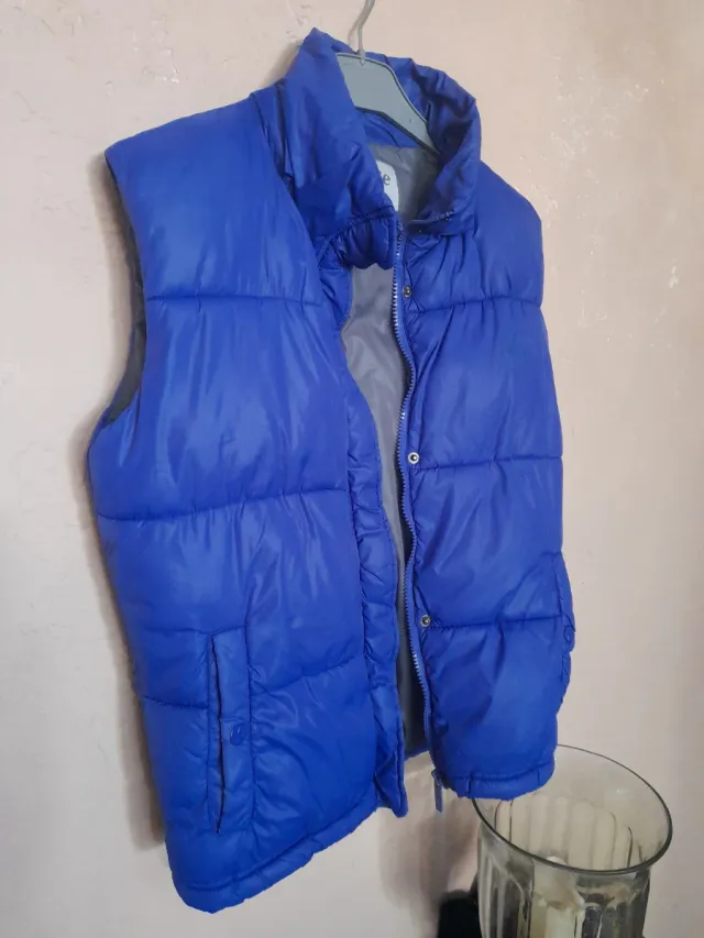 Chaleco azul acolchado