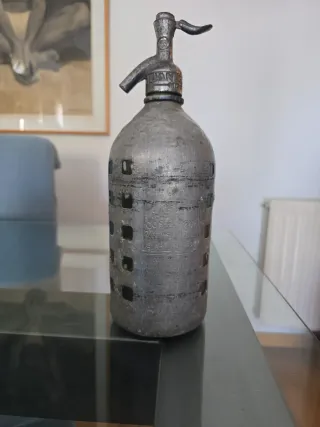 Sifón de hierro antiguo 1856