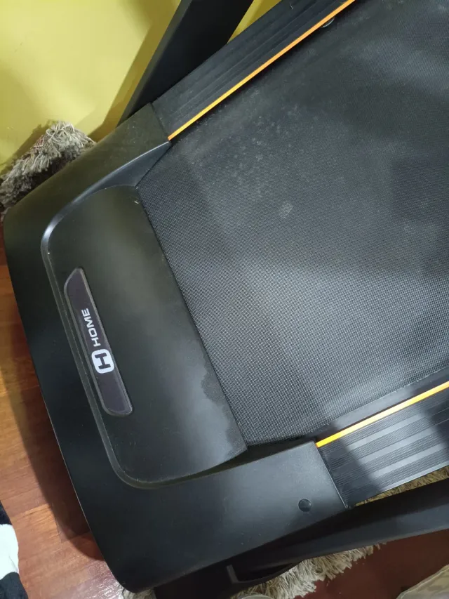 Cinta de correr con pantalla táctil y WiFi