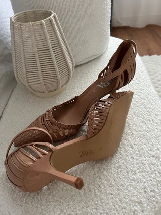Sandalias Zara Beige Talla 38