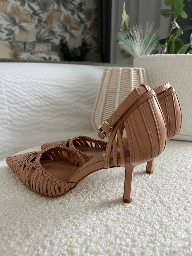 Sandalias Zara Beige Talla 38