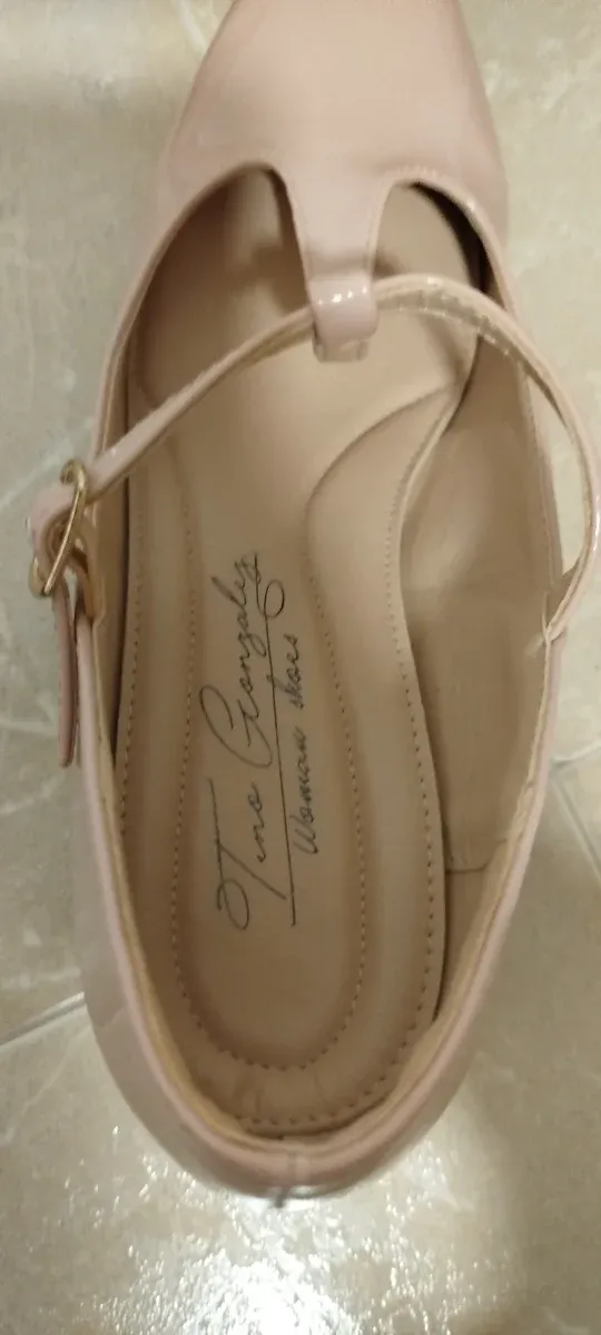 Zapatos tacón bajo plantilla mullida beige/rosa