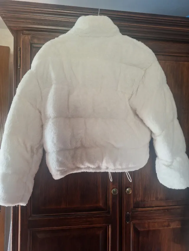 Bomber pelo acolchada blanca