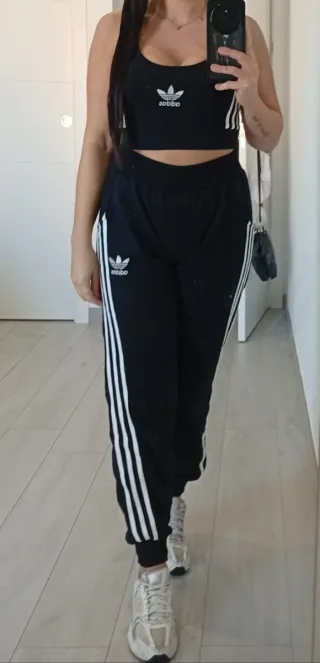 Conjunto Adidas Mujer Negro y Blanco