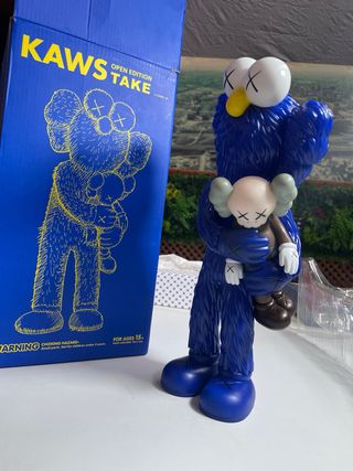 Kaws Take Figura Azul