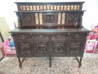 Mueble vintage madera tallada