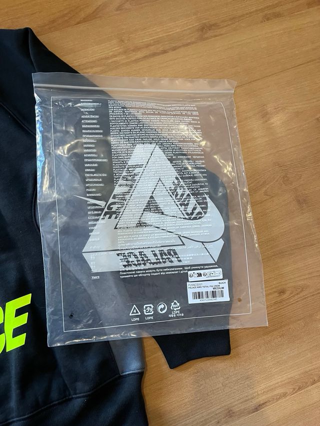 Sudadera Palace x Nike