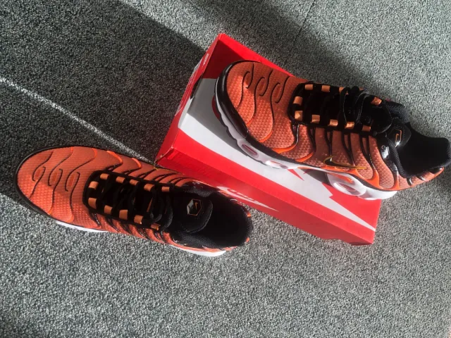 son nuevas.  tengo colores  tallas