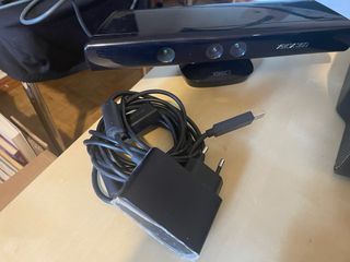 Xbox 360 con Kinect, 2 mandos y FIFA 15